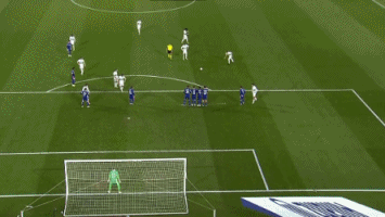 德超杯：凯恩破门迪亚斯建功 拜仁2-1斯图加特问鼎